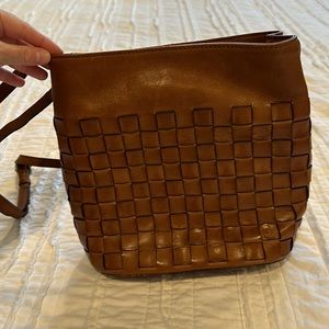 Brown woven leather crossbody purse (like new)